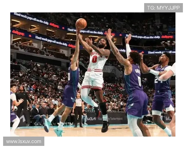 约什格林底角三分命中助黄蜂领先魔术13分比赛形势趋向有利